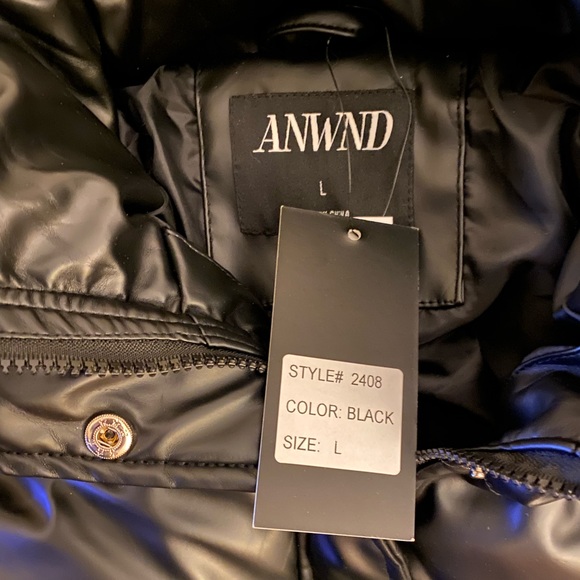 20. Women’s Black Vegan Leather Puffer Coat NWT - Picture 2 of 2